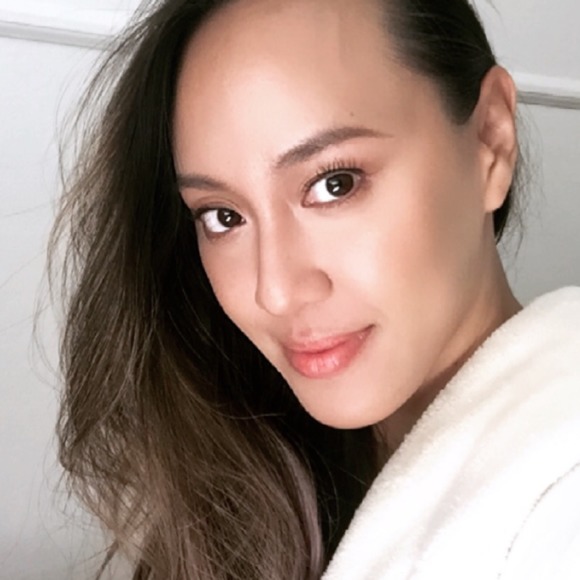 Meet your Posher, Helena - Picture 1 of 1